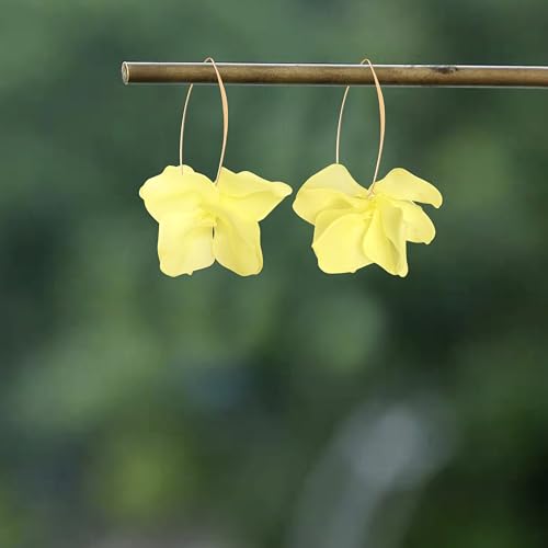 Exaggerated Bohemian Resin Rose Flower Petal Dangle Drop Earrings Long Acrylic Tiered Floral Tassel Earring for Women - color: Light Yellow