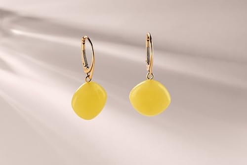 Leverback Dangle Earrings for Women – Gold-Plated 925 Silver Drop Earrings with Natural Yellow Baltic Amber Piece, Lightweight Jewelry with Secure Closure for Everyday Elegance - color: Yellow Cushion