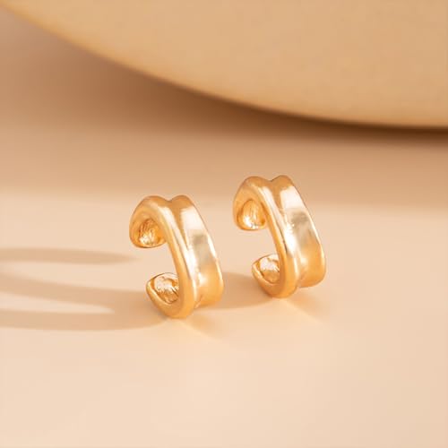 2Pcs Ear Cuffs Non Piercing Earrings for Women Dainty Gold Metal Huggige Hoops Cuff Cartilage Earring Trendy Fake No Pierced Statement Jewelry