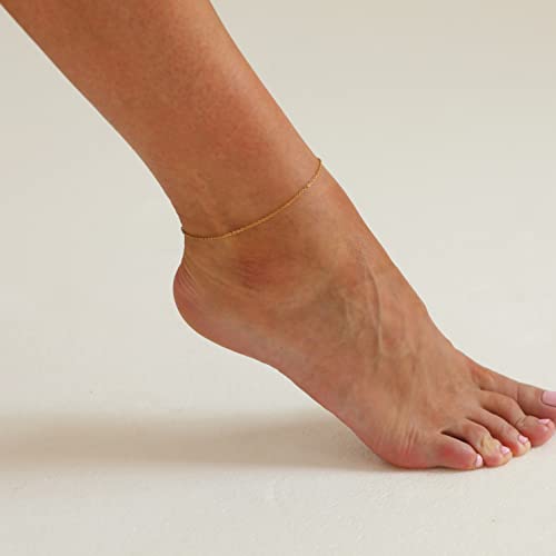 Dainty Ankle Bracelets for Women 18K Gold Plated Satellite Beaded Herringbone Lip Chain Anklets Simple Minimalist Summer Beach Foot Jewelry Christmas Gifts - color: O Chain-Gold