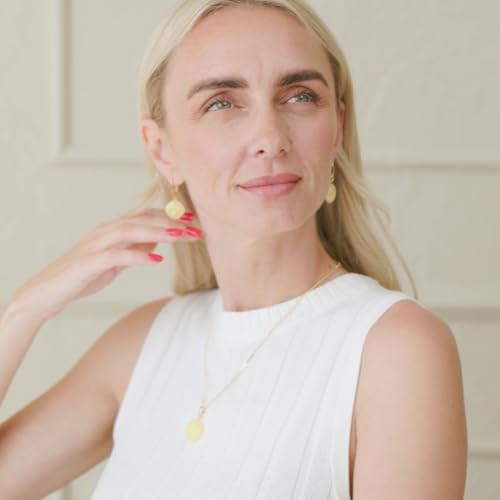 Leverback Dangle Earrings for Women – Gold-Plated 925 Silver Drop Earrings with Natural Yellow Baltic Amber Piece, Lightweight Jewelry with Secure Closure for Everyday Elegance - color: Yellow Cushion