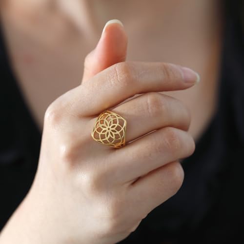 TEAMER Filigree Flower Ring Stainless Steel Elegant Bohemian Finger Ring Wedding Band Ring Exquisite Jewelry for Women - color: Style 1 - Gold