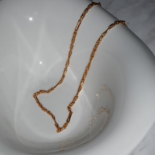 6PCS Layered Gold Necklaces for Women Trendy, 18K Gold Plated Cross Pendant Necklace Set, Vintage Chunky Gold Necklace Stack for Women Jewelry Gifts - style: 2PCS Layered Necklace