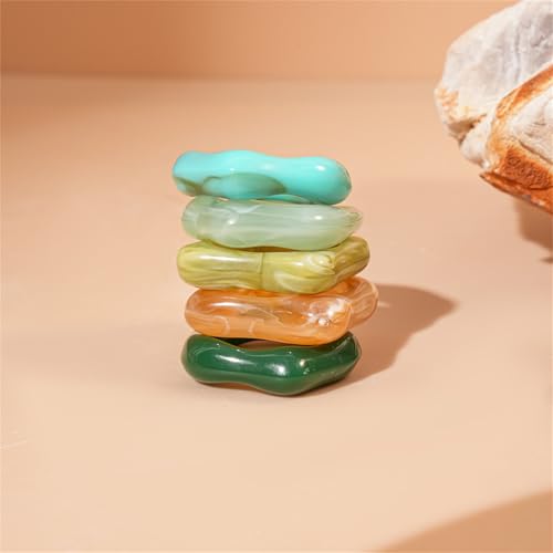 GYRMMUE Vintage Chunky Resin Ring Set for Women,Multicolor Acrylic Stackable Rings Irregular Plastic Knuckle Ring Set Y2k Aesthetic Statement Midi Rings Thick Dome Finger Jewelry - color: Green