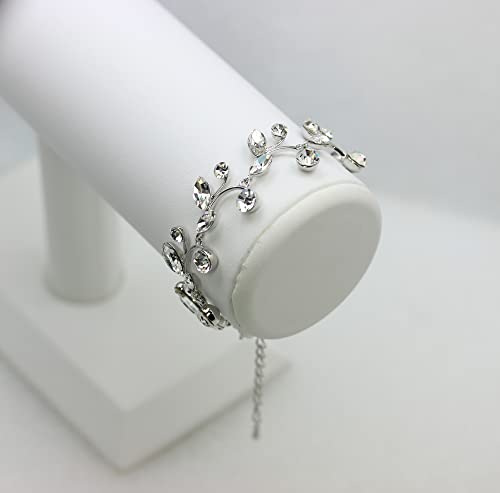 Faship Gorgeous Rhinestone Crystal Floral Necklace Earrings Set - color: Clear / Matching Bracelet