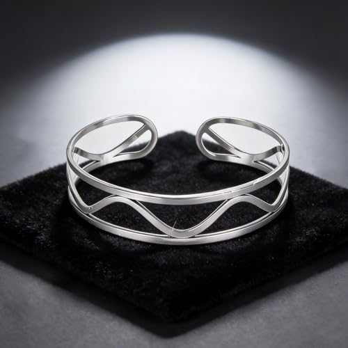 Upper Arm Cuff for Women, Simple Sexy Harness Armlet Bracelet with Crystal Adjustable Upper Arm Chain Bangle Arm Band for Women - color: Silver Wave