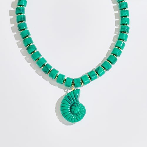 Chunky Beaded Necklace for Women with Conch Shell Pendant, Boho Bead Statement Necklace with Adjustable Gold Chain, Beach Jewelry for Summer＆Vacation Gifts - color: Emerald