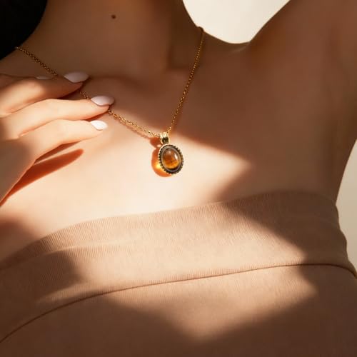 14k gold Vintage Tiger's Eye Pendant Necklace - size: Mini
