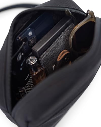 Herschel Classic™ Crossbody - color: Black