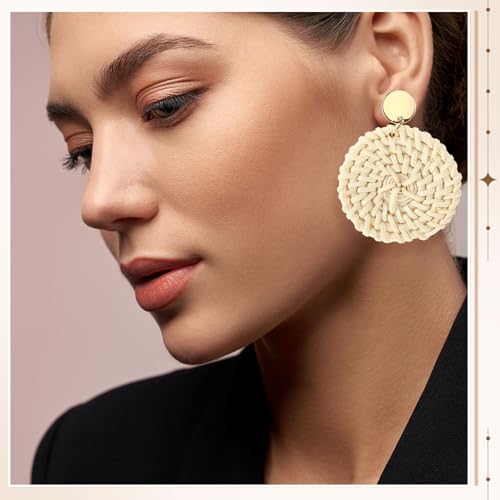 Sumind 4 Pairs Boho Raffia Earrings for Women Flower Round Drop Dangle Woven Earrings Summer Vacation Tropical Beach Natural Handmade Raffia Jewelry Gifts Set Bohemian Accessories
