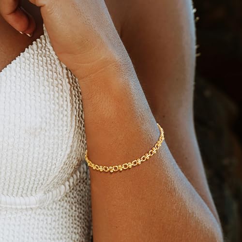 Dremmy Studios Gold Bracelet for Women 18K Gold Plated Dainty Paperclip Cubic Zirconia Disc Coin Star Cable Satellite Bead Pearl Simple Boho Minimalist Stacking Layered Link Jewelry Gift - color: Circles Chain