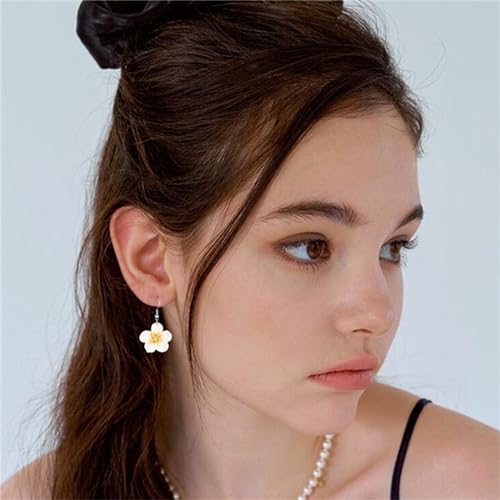 Dreuyet Colorful Plumeria Rubra Necklace Earrings Set for Women Elegant Hawaiian Style Flower Necklaces Bohemia Tropical Flower Dangle Earrings Luau Beach Party Accessories - color: white