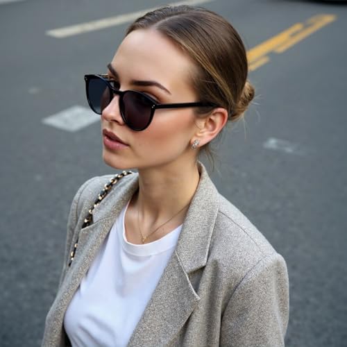 Round Sunglasses for Women Men, Trendy Round Shades Sun Glasses, Retro UV400 Protection - color: Black