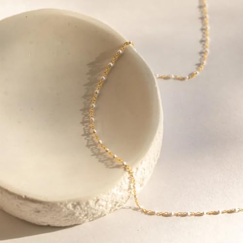Gold Necklaces for Women Trendy, 14K Gold Plated Dainty Lip Chain Simple Choker Hypoallergenic Waterproof Boho Necklace Fashion Accessories Women Jewelry for Her - color: O chain-white