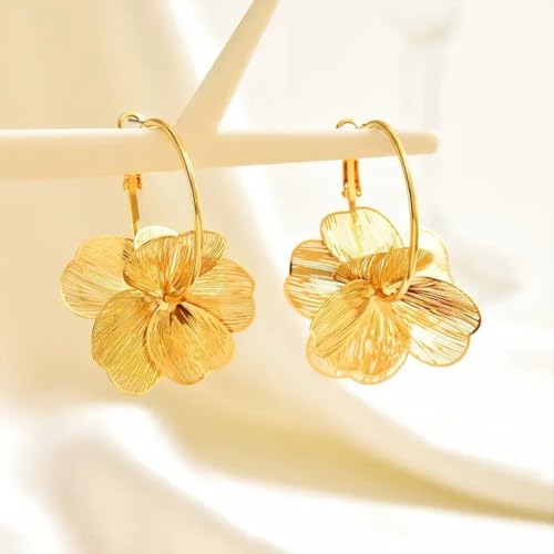 Dainty Gold Boho Textured Flower Hoop Earring for Women, Statement Unique Ginkgo Leaf Floral Petal Drop Dangle Earrings Vintage Party Holiday Jewelry
