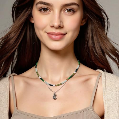Beaded Gemstone Necklaces for Women Colorful Boho Choker Necklace Beauty And Spirit For Women (blue-silver) - color: green