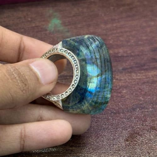 Blue Green Labradorite Stone Statement Ring – Iridescent Polished Gem Look Silver Tone Band – Handmade Bold Fashion Jewelry for Women & Men - size: 4