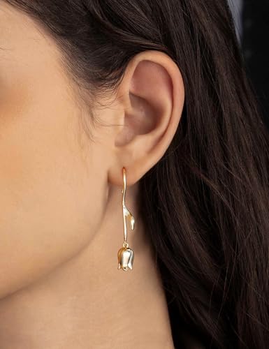 Mameloly Flower Earrings for Women Dainty 14K Gold Plated White Freshwater Pearl Stud Earrings Hypoallergenic - color: Tulip