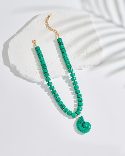 Chunky Beaded Necklace for Women with Conch Shell Pendant, Boho Bead Statement Necklace with Adjustable Gold Chain, Beach Jewelry for Summer＆Vacation Gifts - color: Emerald