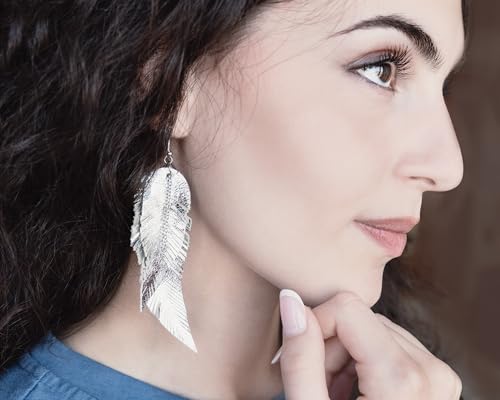 Black shiny Leather Feather Earrings for Women, Lightweight Minimal Boho Dangle Earrings, Small Simple Everyday Jewelry - color: Silver metallic