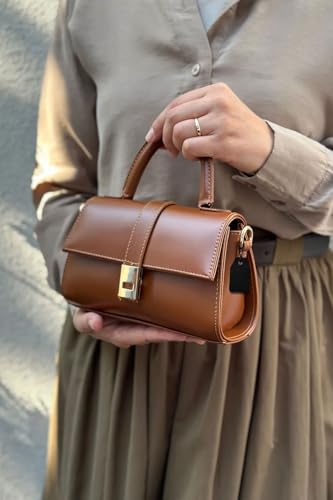 MOON CANTA Mini Crossbody Bag for Women – Small Faux Leather Shoulder Purse with Gold Lock, Elegant Design for Daily Use - color: Camel