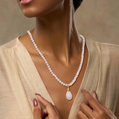 Healing Crystal Necklaces for Women Trendy Natural Stone Beaded Long Pendant Necklaces for Womens Handmade Bohemian Fashion Necklace Jewelry Gift - color: Clear Quartz