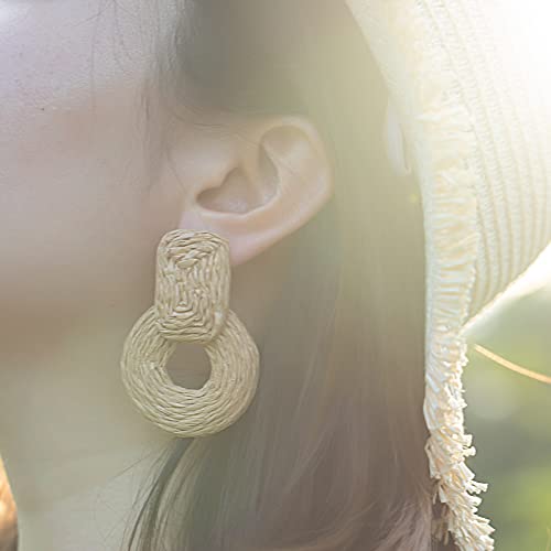 Statement Raffia Earrings Cute Boho Earrings Rattan Dangle Earrings Handmade Straw Wrap Earrings Summer Drop Dangling Earrings for Women Teen Girls - color: Wheat