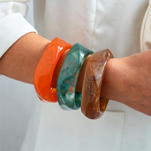 FAXHION Chunky Resin Acrylic Bangle Bracelets for Women, Colorful Wide Geometric Bangles Set, Statement Stackable Bracelet Jewelry Gift - color: Orange