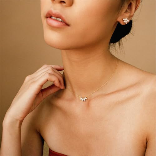 Luxval Diamond Pendant Gold Necklace for Women，Dainty 18k Gold Plated Choker Necklaces Simple Gold Jewelry Gifts for Women Girls - color: Gold-Flower