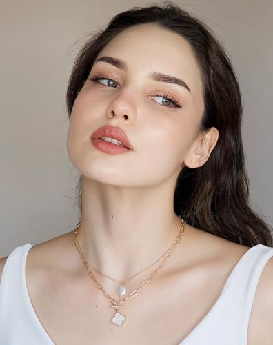 POMINA Chunky Thick Coin Necklace Trendy Fashion Statement Toggle Necklace Worn Gold Tone Pendant Thick Link Chain Layered Pearl Necklace - color: 2PC Clover/Pearl_Worn Gold