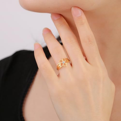 TEAMER Bohemian Hollow Flower Ring Stainless Steel Rhinestone Flower Ring Wedding Band Ring Exquisite Jewelry for Women - color: Gold - Flower With Rhinestone