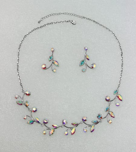 Faship Gorgeous Rhinestone Crystal Floral Necklace Earrings Set - color: Multicolors / AB