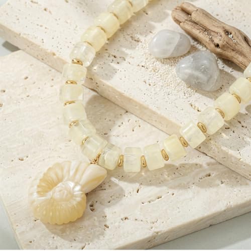 Chunky Beaded Necklace for Women with Conch Shell Pendant, Boho Bead Statement Necklace with Adjustable Gold Chain, Beach Jewelry for Summer＆Vacation Gifts - color: Cream