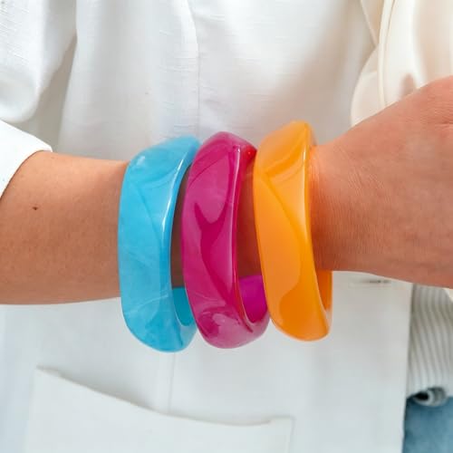 FAXHION Chunky Resin Acrylic Bangle Bracelets for Women, Colorful Wide Geometric Bangles Set, Statement Stackable Bracelet Jewelry Gift - color: Sky Blue