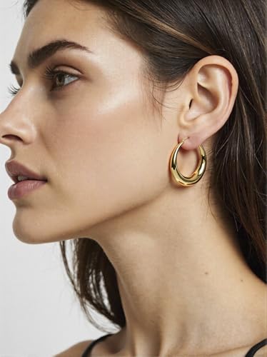 Golden Hoop Earrings For Women The Twisted Close-Fitting Hoop Shape Is Crafted With Gold-Plated Material And S925 Silver Pins Light Luxury Elegant Unique And Minimalist Style - color: GEE4019-Gold
