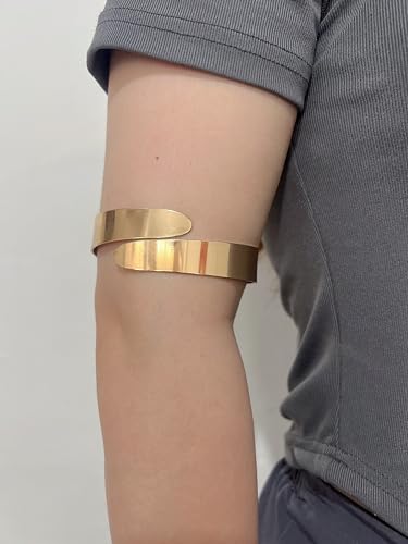 ZMANYIJEW 2Pcs Upper Arm Bracelet Cuff Bangle Minimalist Gold Metal Coil Arm Cuff Bracelets for Women Irregular Wave Chunky Cuff (Gold)