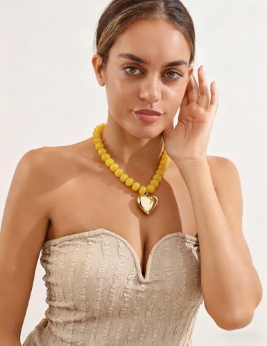 WOWORAMA Chunky Heart Necklaces for Women Colorful Resin Beaded Choker Necklace Gold Puffy Heart Statement Necklace Trendy Acrylic Choker Jewelry - color: Yellow