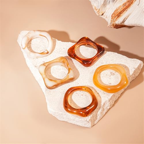 GYRMMUE Vintage Chunky Resin Ring Set for Women,Multicolor Acrylic Stackable Rings Irregular Plastic Knuckle Ring Set Y2k Aesthetic Statement Midi Rings Thick Dome Finger Jewelry - color: Brown