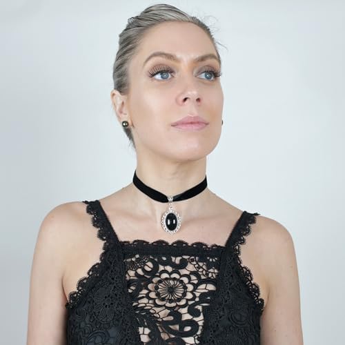 Millennials In Motion Gothic Necklaces - color: Oval Choker