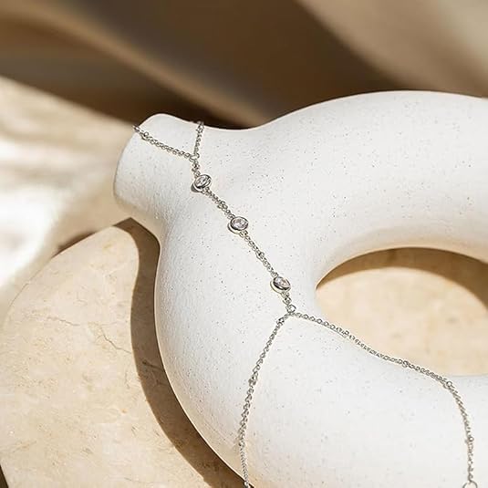 Dainty Gold Hand Chain Bracelet for Women Trendy,Ring Bracelet Hand Chain Bracelets Simple Finger Rings Slave Bracelets Boho Summer Beach Jewelry Accessories - color: Silver cz3