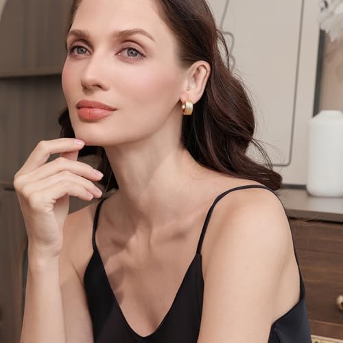 Small Chunky Huggie Hoop Earrings for Women - 18K Gold Plated Boho Ethnic, Hypoallergenic Dainty Vintage Gifts for Women - color: Dotted patterr