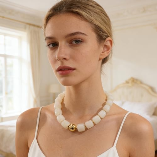 Chunky Beaded Necklace for Women Boho Colorful Statement Choker Necklaces Summer Beach Resin Jewelry Accessories - color: White