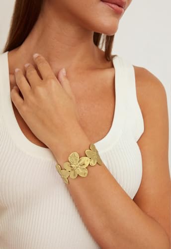 WOWORAMA Chunky Gold Cuff Bracelets for Women Vintage Gold Flower Butterfly Bracelet Trendy Boho Wide Open Cuff Bangles Matte Statement Bracelet - color: Daisy Flower