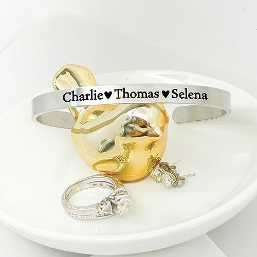 SM Design Jenna Cuff Personalized Mom Gift for Mama Personalized Names Gift For Momma Jewelry Gift Idea For Birthday Gift For Mom Personalized Bracelet JENNA-CUFF