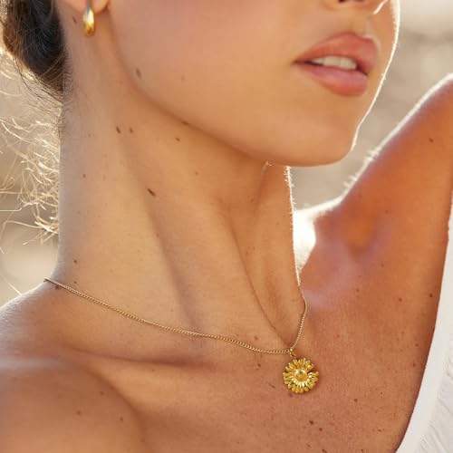 14K Gold Heart Necklace for Women Boho stainless steel waterproof Cute Dainty Love Pendant Necklaces for Women - color: Styie-7
