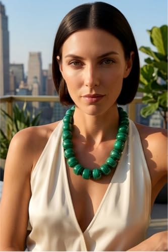 Multi-Color Chunky Beaded Necklace for Women, Vibrant Acrylic Candy Bead Choker Necklace with Adjustable Stainless Steel Clasp, Summer Statement Jewelry for Festivals - color: Green