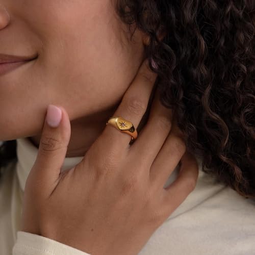 YeGieonr Non Tarnish Gold Rings for Women, Waterproof Gold Signet Ring, 18K Gold Plated Stackable Rings for Everyday Wear - color: Heart Pink