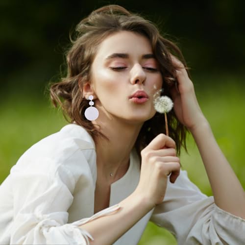 Boho Raffia Ball Earrings for Women, Handmade Statement Drop Earrings Straw Dangle Earrings Beach Vacation Jewelry - color: White