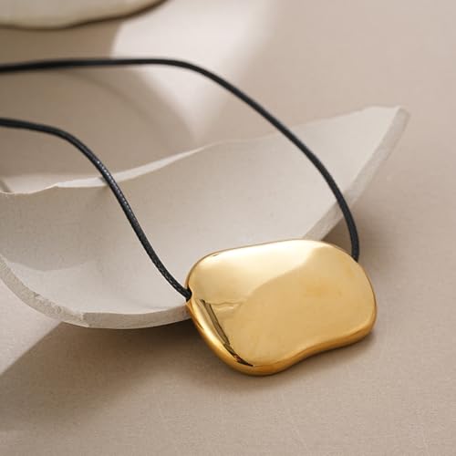 Black Cord Necklace with Gold Circle Pendant Chunky Leather Cord Necklace Large Round Pendant Statement Necklace Long Boho Jewelry Western Outfit for Women - color: B3