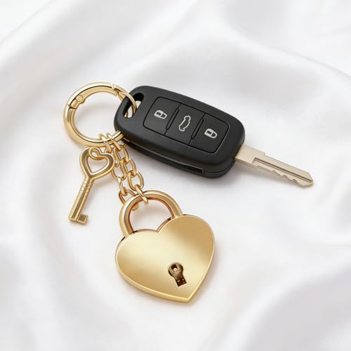Gold Heart-Shaped Chain Pendant, Bag Charms for Handbags Fashion Accessories for Women - color: Gold